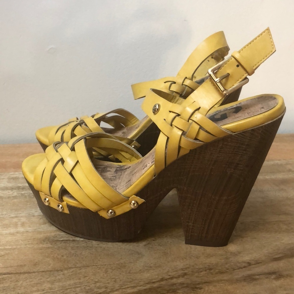 Guess yellow platform sandals